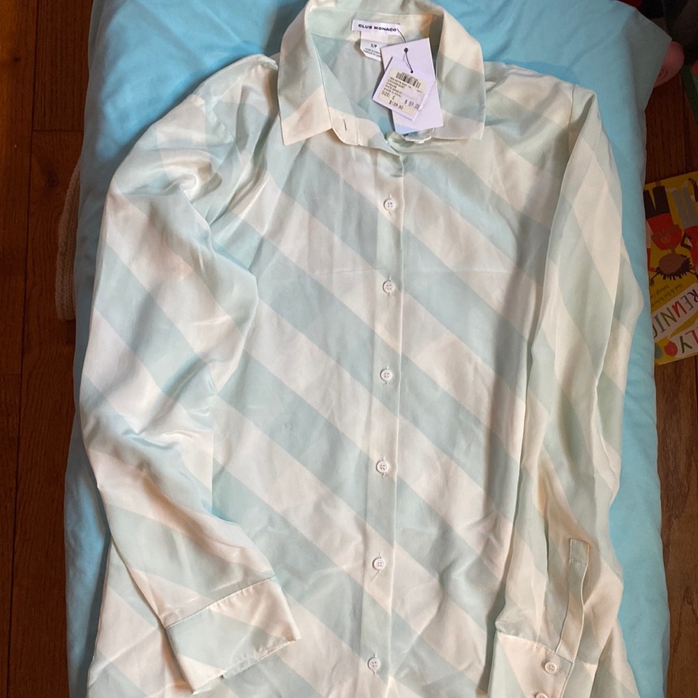 Club Monaco size small dress shirt